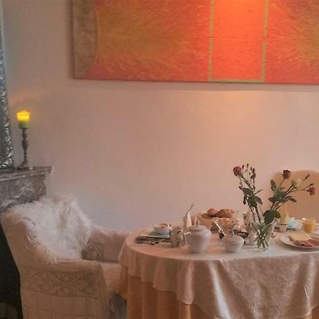 B&B Romantic Rooms Central Haarlem Dış mekan fotoğraf